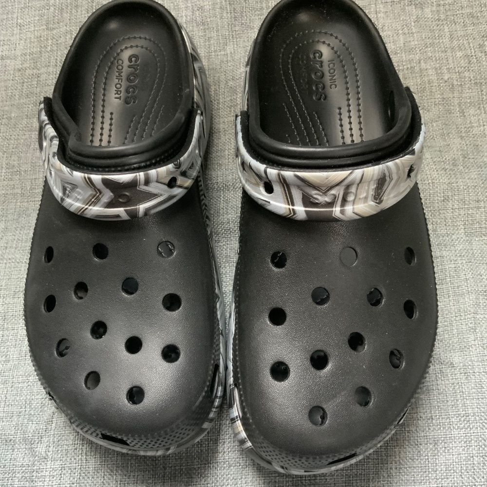 Black Platform Disco Crocs shoes, Size women’s 10 - Picture 4 of 9